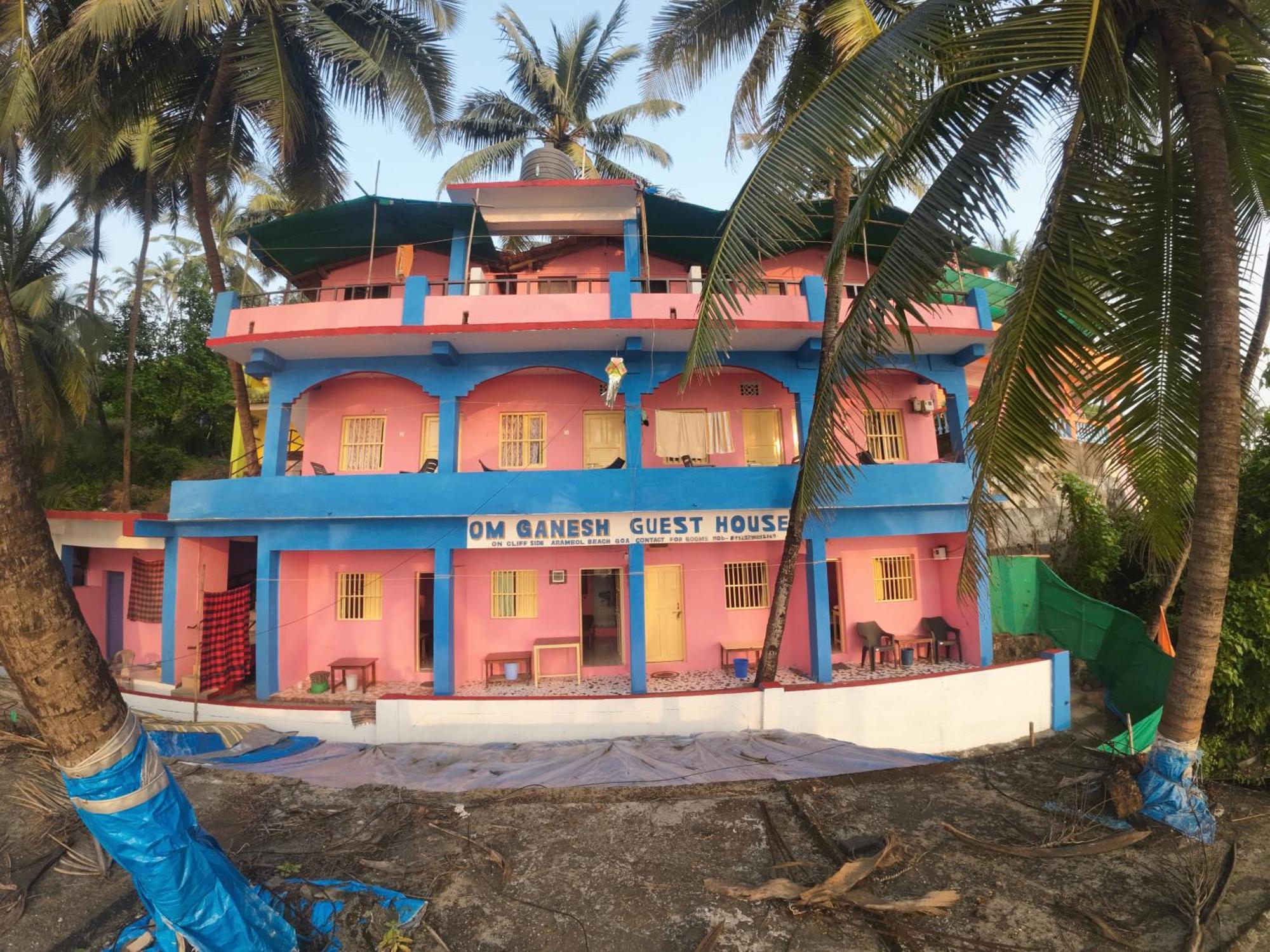 Om Ganesh Guest House Cliffside Arambol Exterior foto