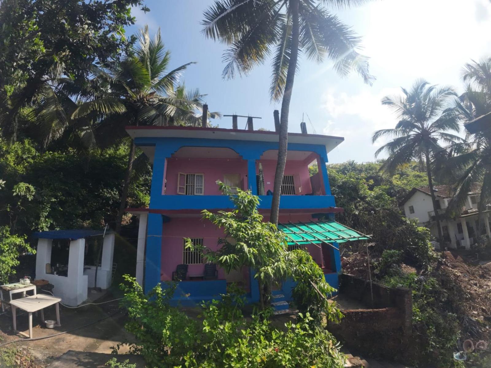 Om Ganesh Guest House Cliffside Arambol Exterior foto